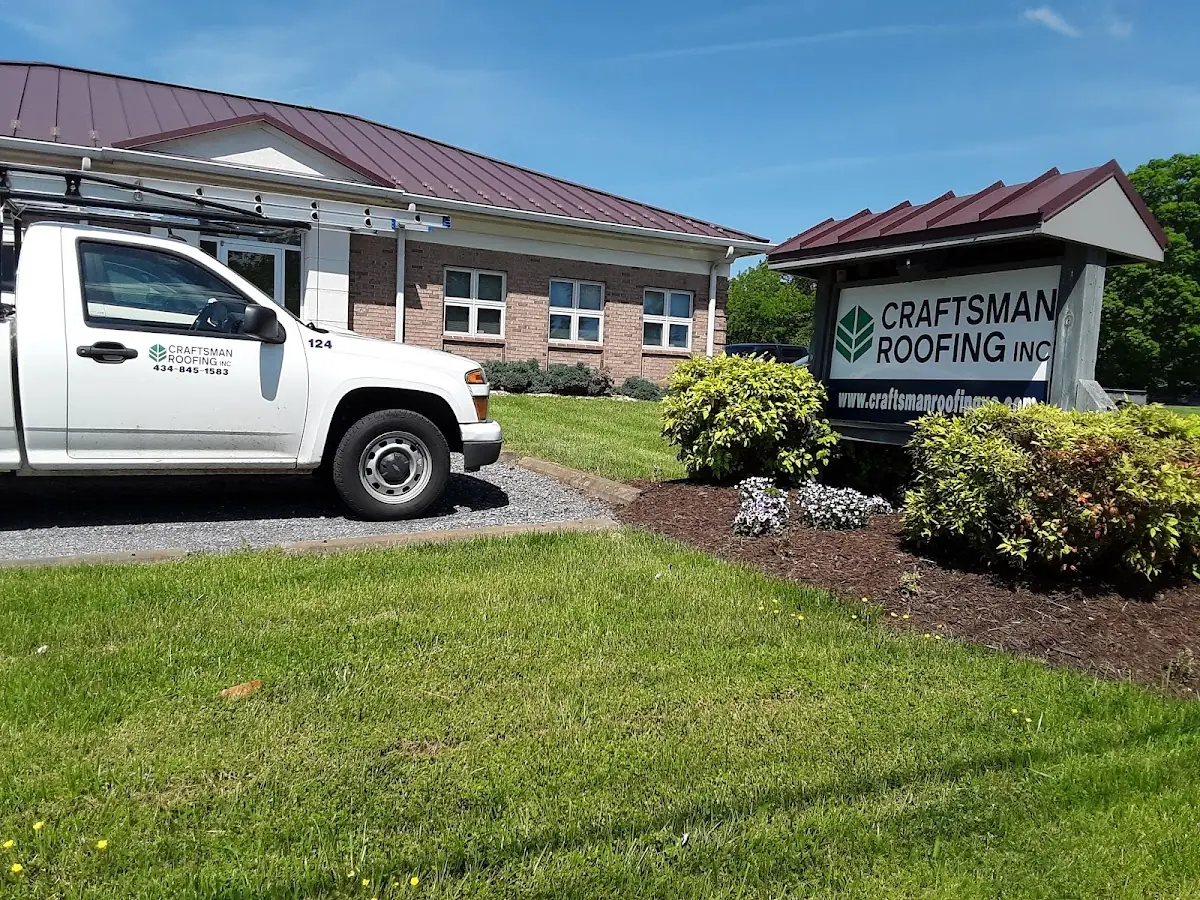 Quality Ice Dam Removal by experienced craftsmen in Briarwyck